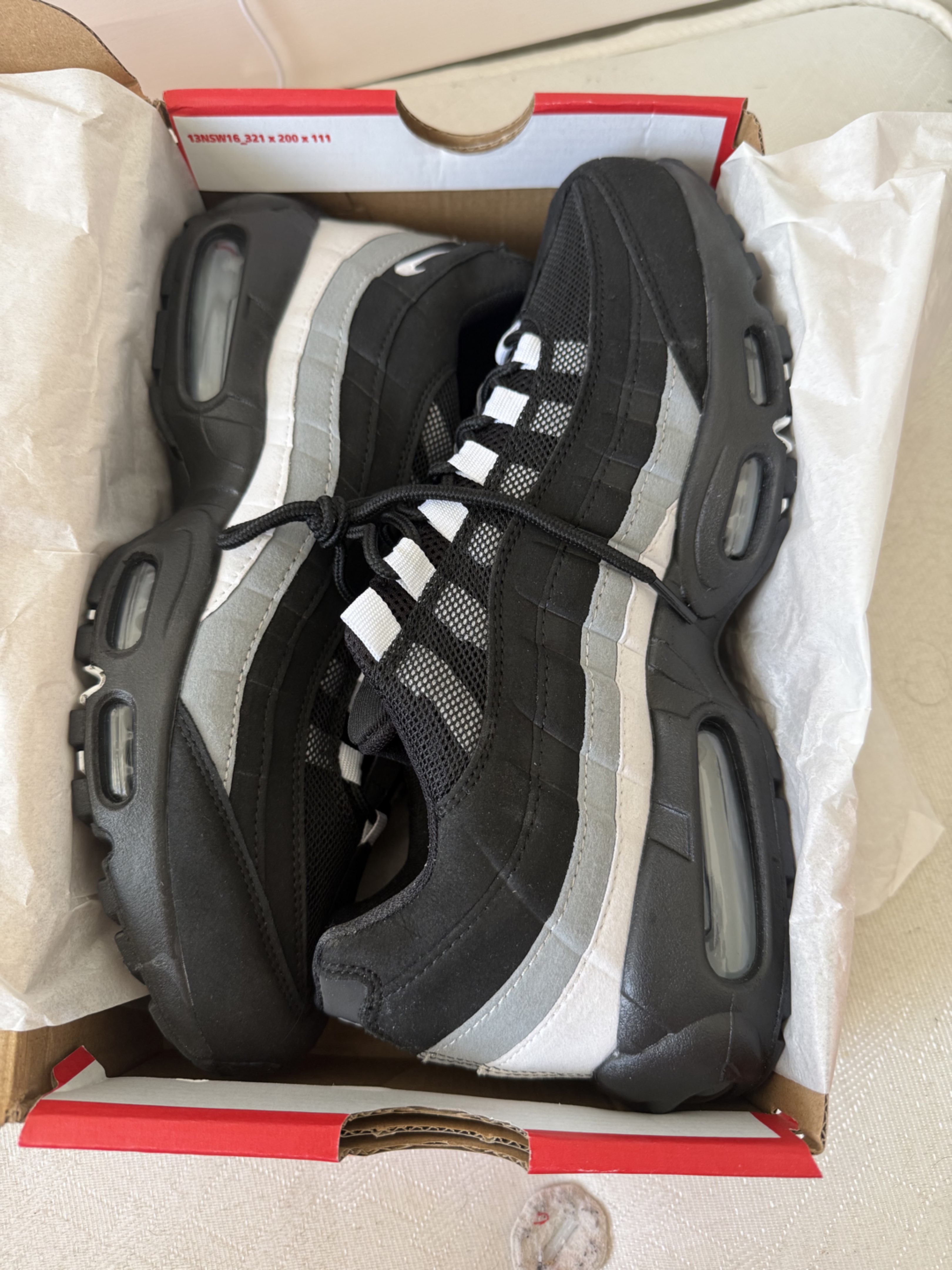 Nike Air Max 95 Black Grey Trainers UK 10